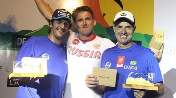 Крымчанин стал победителем крупного чемпионата по парапланеризму в Бразилии