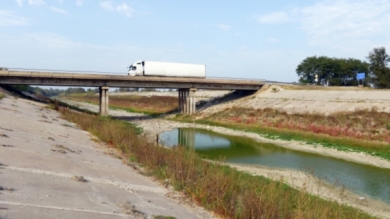 Зеленский не будет снимать водную блокаду Крыма