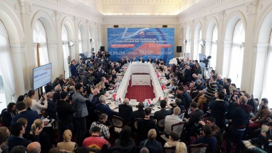 Итоги форума в Ялте: перестать зависеть от подконтрольных Западу институтов