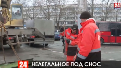 80 незаконных рекламных конструкций демонтировали в Симферополе с начала года