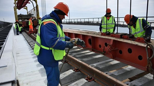 Нужен «плацкартный турист»: почему в Крыму так ждут поезда?