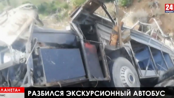 Коротко: наступление сирийцев в Идлибе, гибель 24 туристов в Тунисе, народный карнавал в Вене