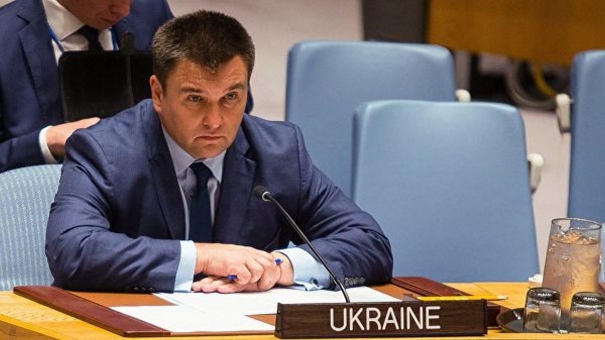 Особое мнение: глава МИД Украины не считает массовый отъезд украинцев за рубеж катастрофой