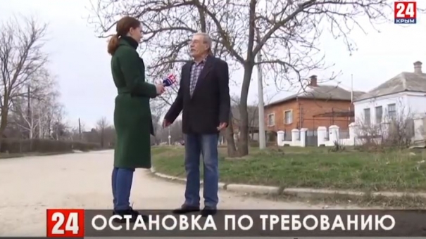 Жителям одного из частных секторов в Керчи приходится почти километр идти до остановки