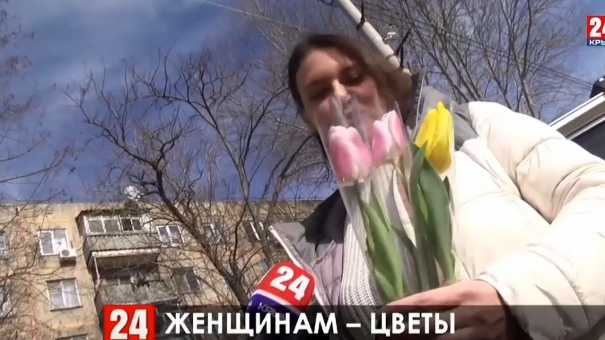 В Керчи сотрудники ГИБДД удивляли девушек за рулём