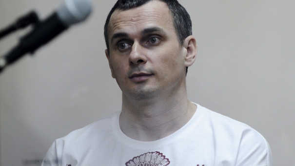 Ефим Фикс: Сенцов может приехать в Крым только в автозаке