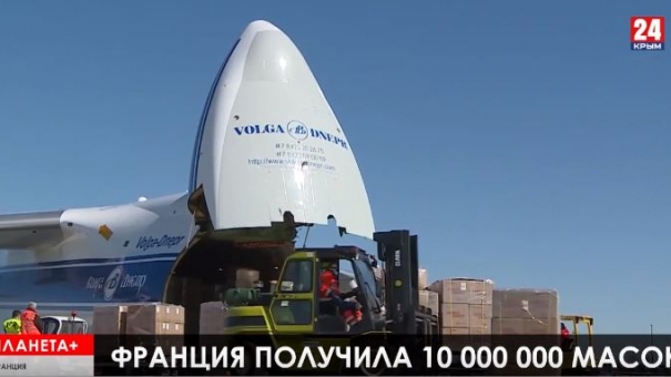 Русские медики в Вероне, маски для французов, госпиталь в центре Нью-Йорка