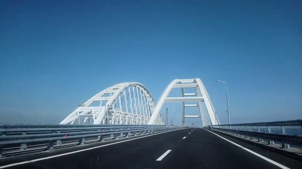 Жители Украины не отказываются от поездок в Крым