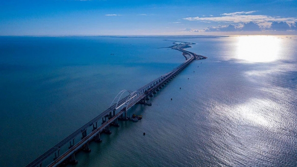 Как менялась риторика чиновников и СМИ Украины после воссоединения Крыма с Россией